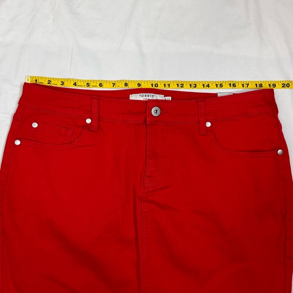 NWT Torrid Red Denim Pencil Skirt Size 18 - Picture 10 of 11